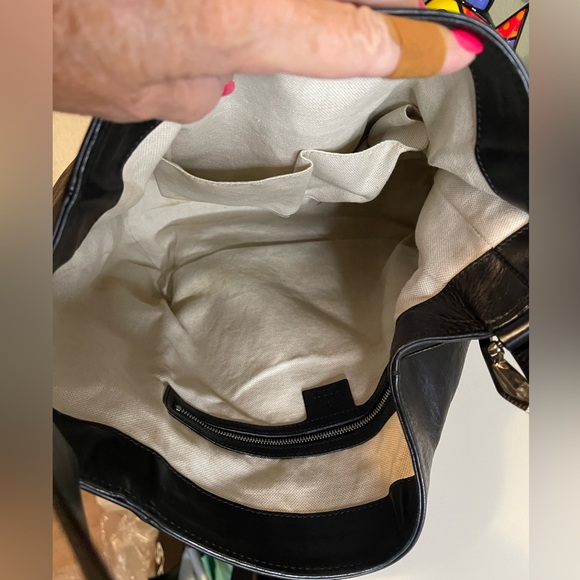 Gucci Black Leather Hobo Tote - Picture 2 of 7